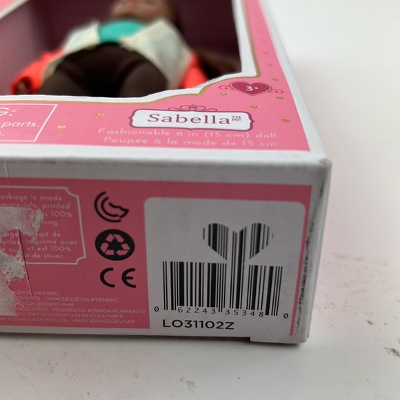 Lori doll Sabella. Hiking doll has brown skin and brown hair - Picture 3 of 4